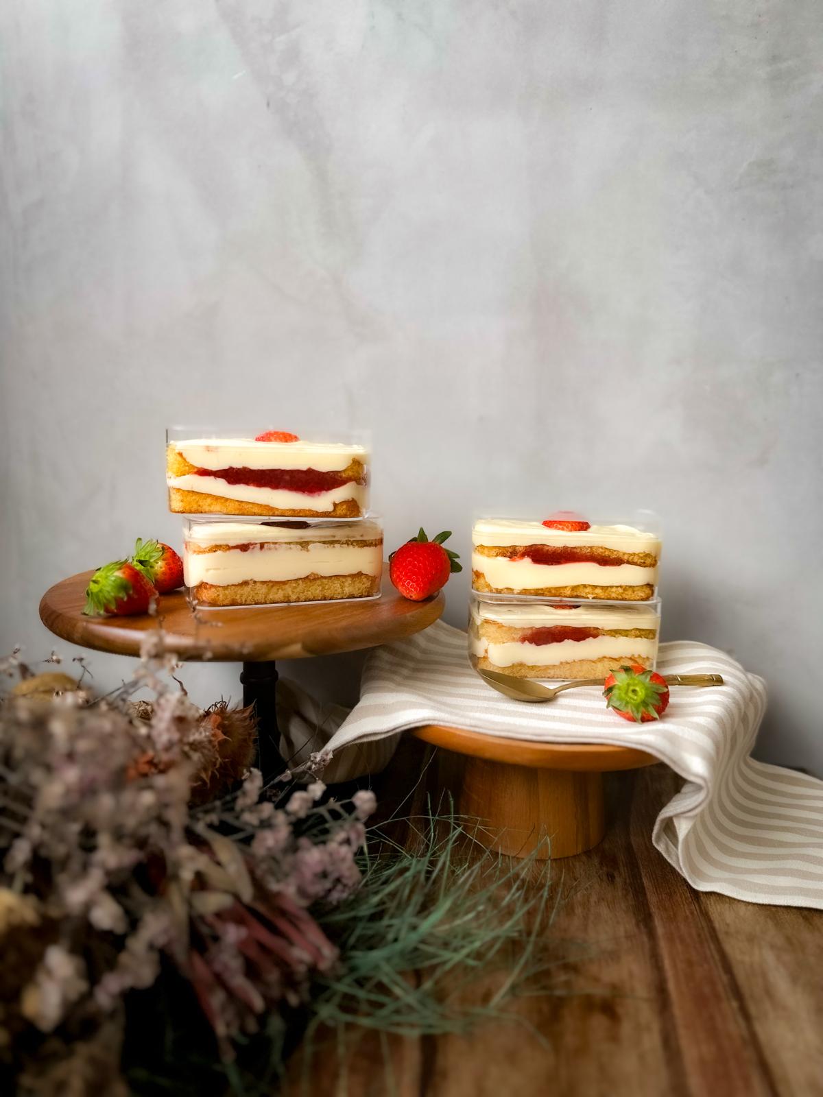 Victoria Sandwich Mini